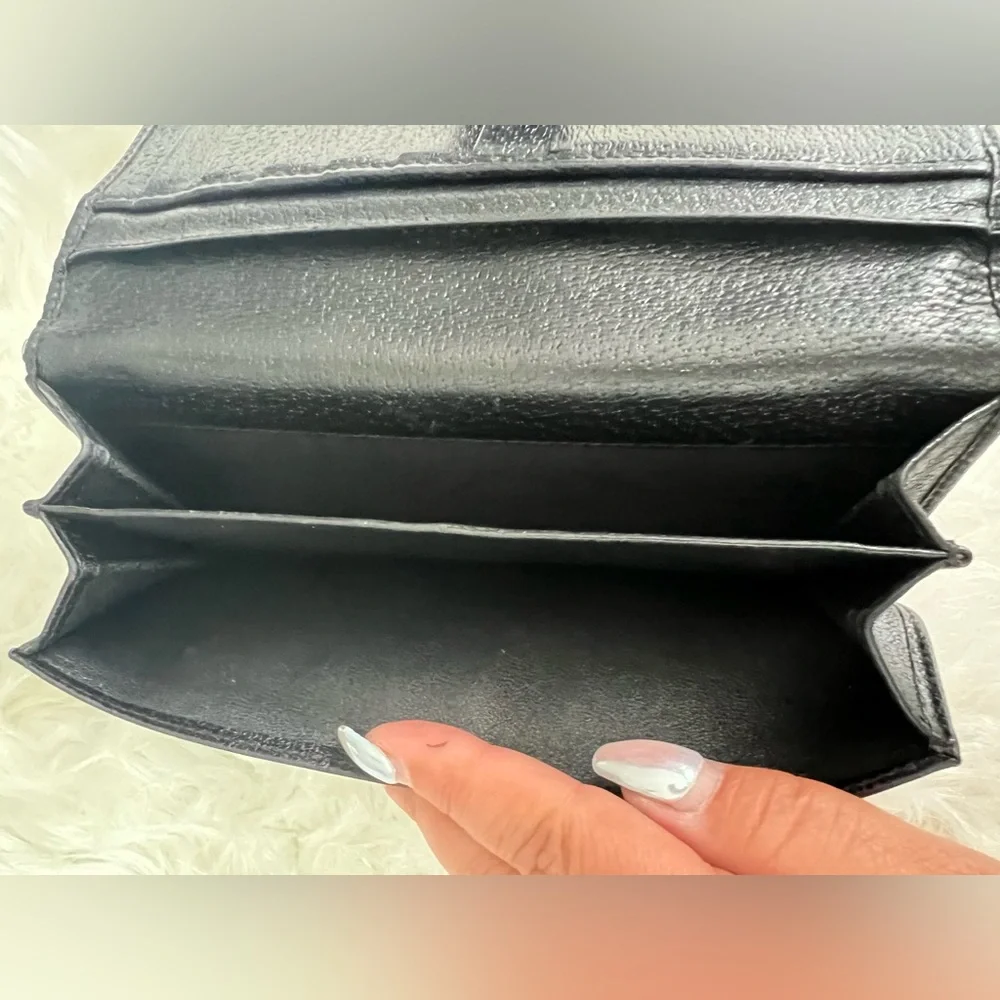 🖤 Vintage Gucci GG Monogram Bow Wallet | Classic Black Canvas 🖤 - Picture 7 of 7
